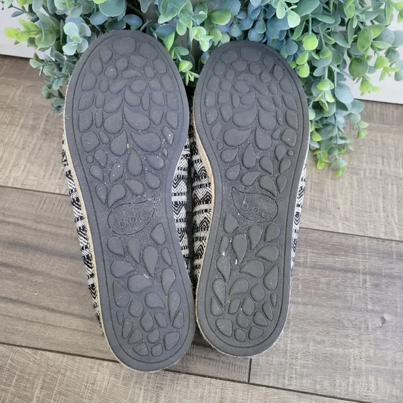 BOC Born Concept Franki Espadrille Flats Aztec Print Black Gray Womens Size 8 - Picture 8 of 9